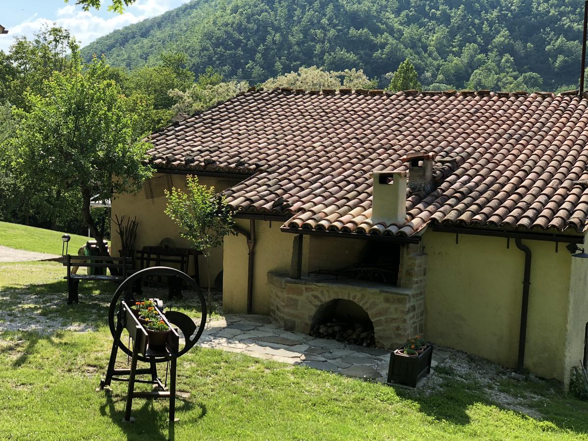 Agriturismo La Ferraia Pianello  Exterior photo