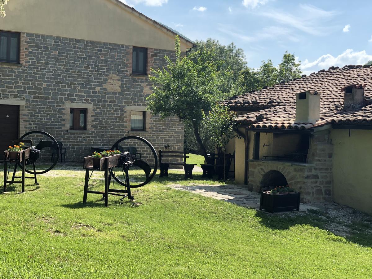 Agriturismo La Ferraia Pianello  Exterior photo