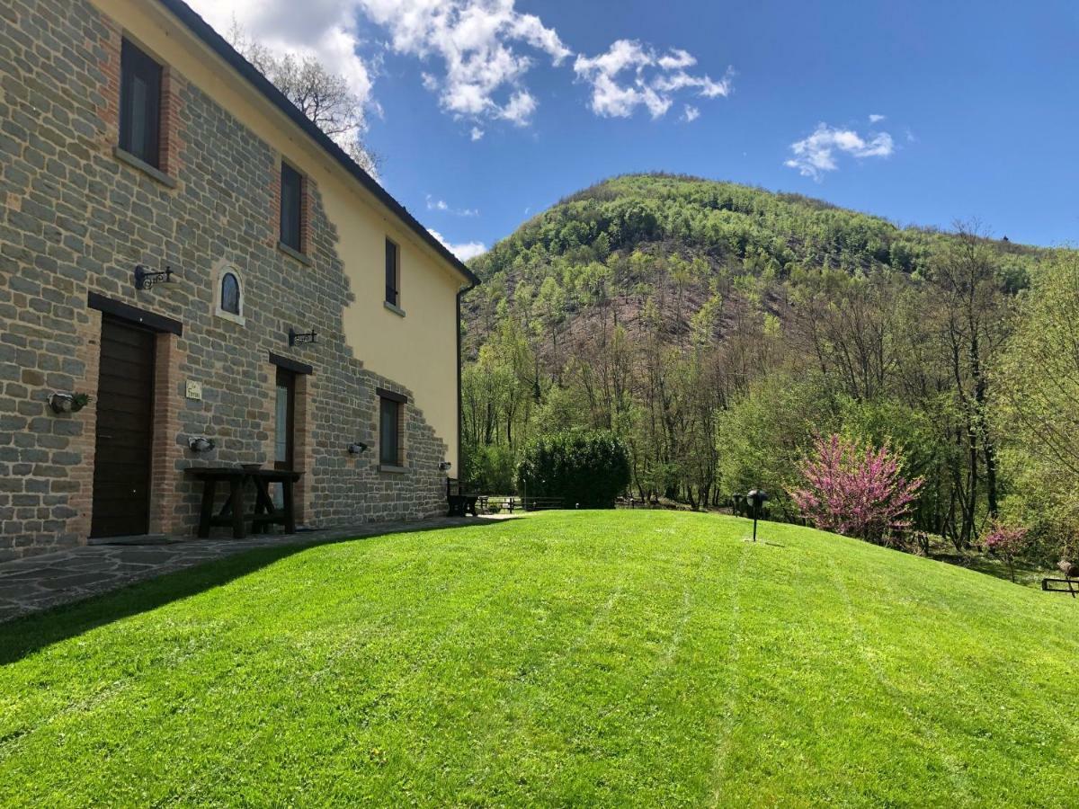 Agriturismo La Ferraia Pianello  Exterior photo
